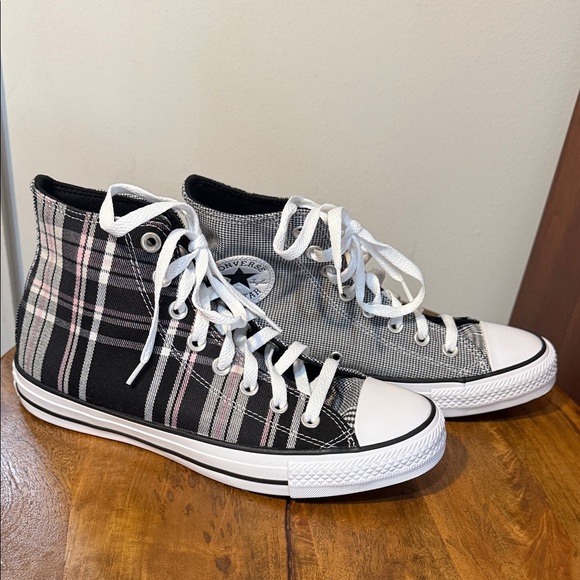Unisex Converse Chuck Taylor All Star High Top Mix & Match Sneakers
